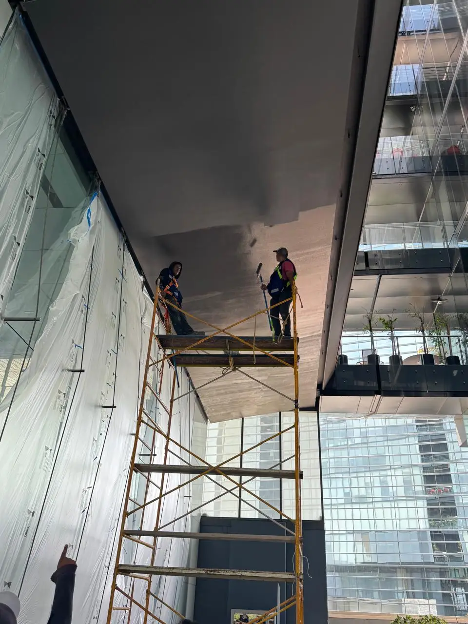 Pintura de plafones en altura — foto 2