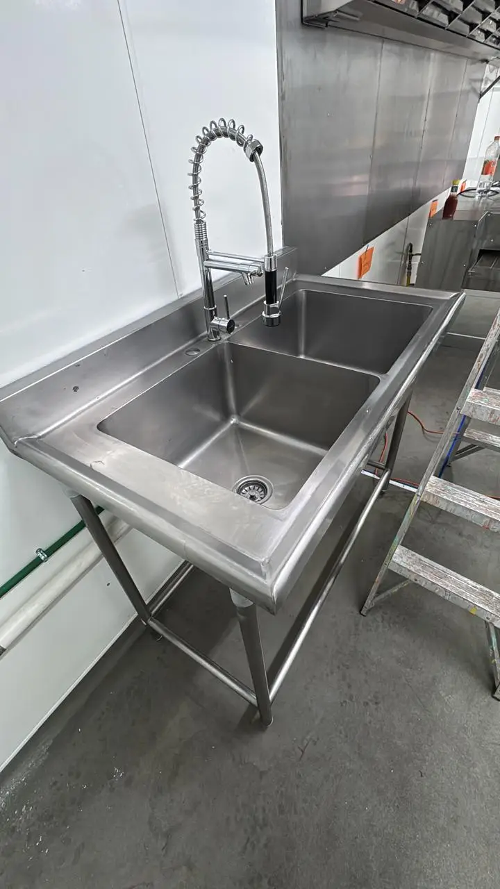 Instalación y mantenimiento de muebles de cocina industrial — foto 3