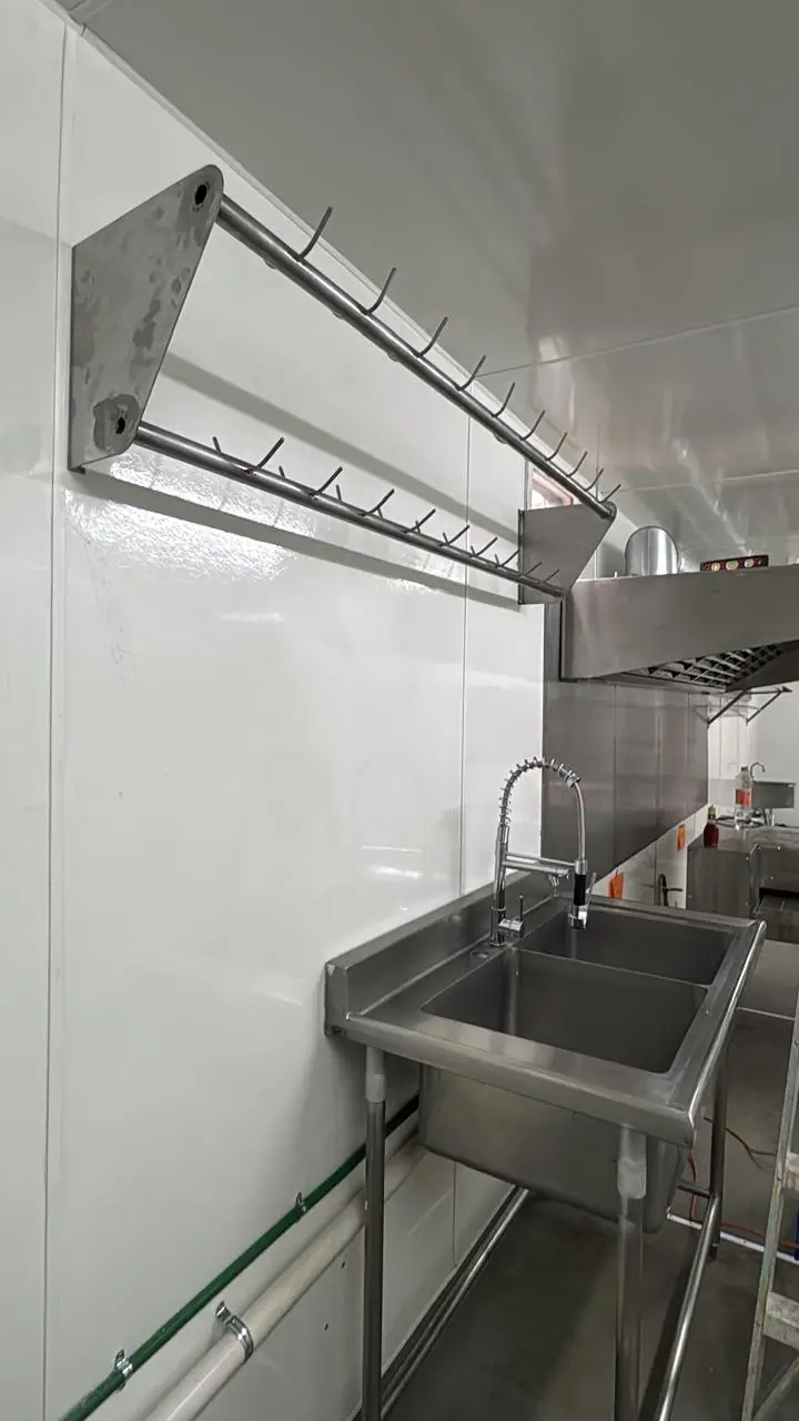 Instalación y mantenimiento de muebles de cocina industrial — foto 4