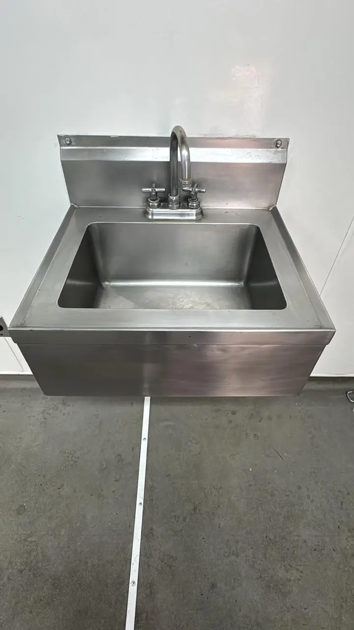 Instalación y mantenimiento de muebles de cocina industrial — foto 5
