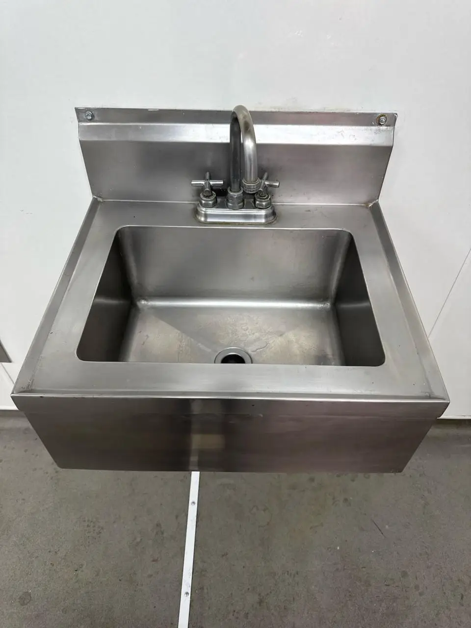 Instalación y mantenimiento de muebles de cocina industrial — foto 14