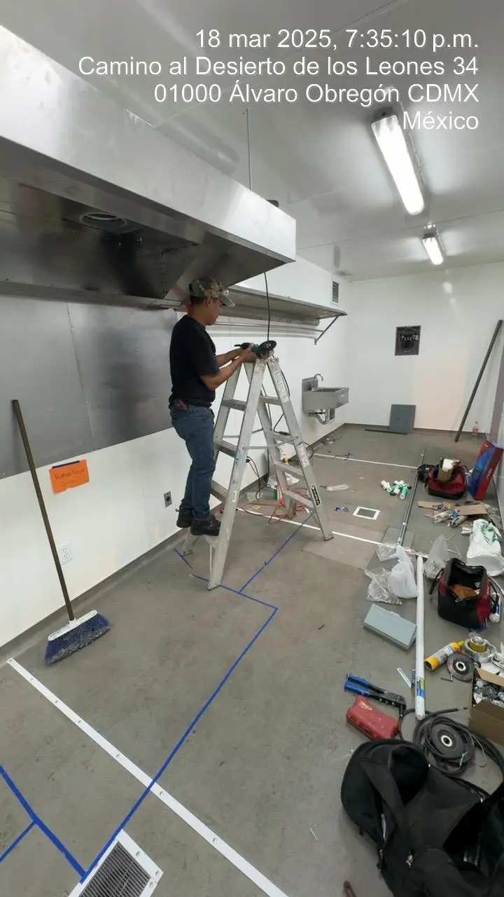 Instalación y mantenimiento de muebles de cocina industrial — foto 17